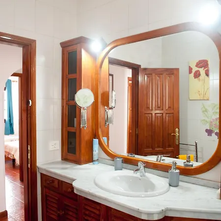Casa Brisamar , Private Sea View House In Holiday home *